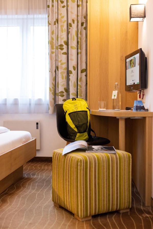 Hotel Gruener Baum Zell am See Luaran gambar