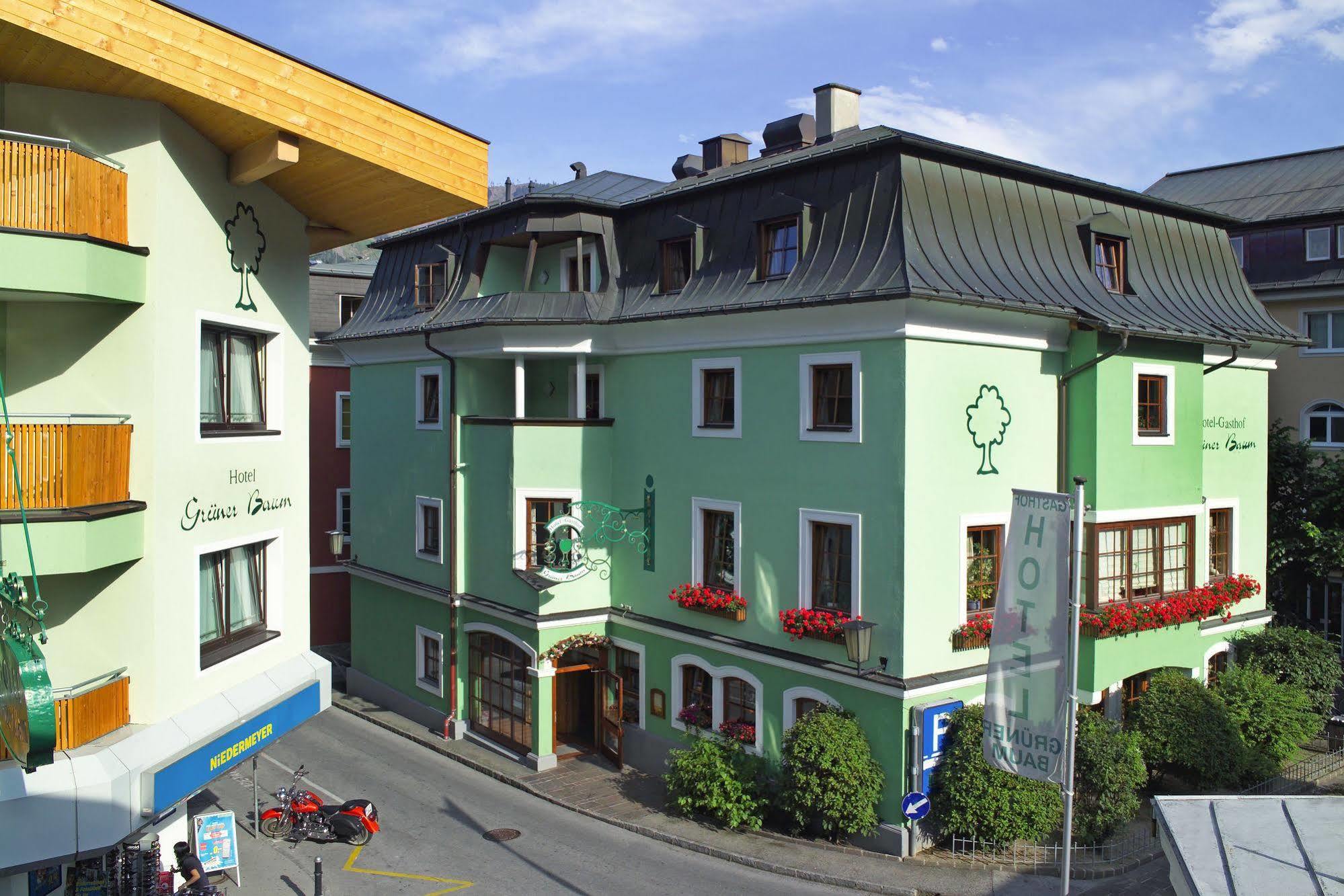 Hotel Gruener Baum Zell am See Luaran gambar